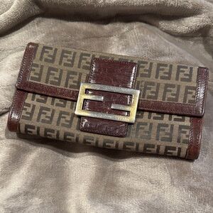 Authentic Vintage Fendi Long Wallet Clutch w/ insert & chain option